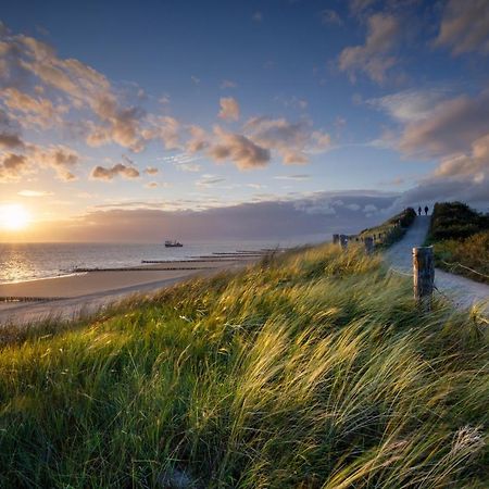 Bed and Breakfast Luxe Kamer Aan Zee Заутеланде Экстерьер фото