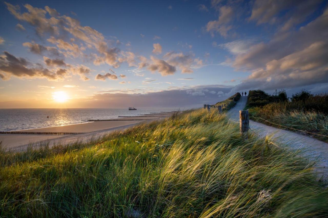 Bed and Breakfast Luxe Kamer Aan Zee Заутеланде Экстерьер фото